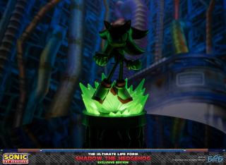 Shadow the Hedgehog: Ultimate Life Form 12.6" Statue (exclusive)