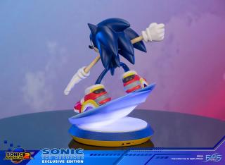 Sonic 9.6" Statue (exclusive)