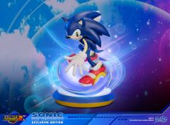 Sonic 9.6" Statue (exclusive)