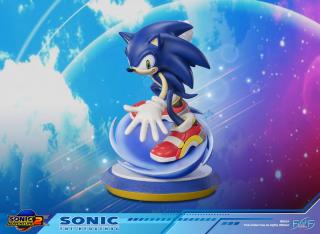 Sonic 9.6" Statue