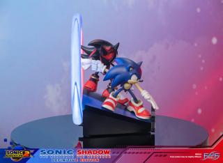 Sonic & Shadow 14.2" Statue (definitive)