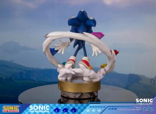 Sonic the Hedgehog 16.4" Statue