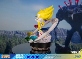 Super Sonic 17.7" Statue