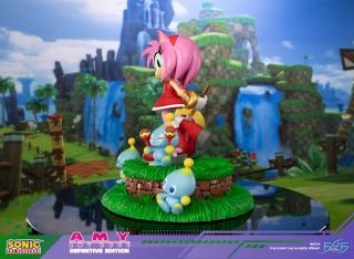 Amy 14" Statue (definitive)