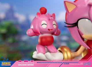 Amy 14" Statue (exclusive)