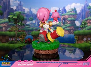 Amy 14" Statue (exclusive)