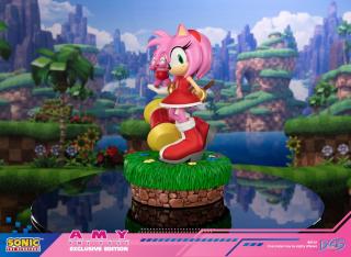 Amy 14" Statue (exclusive)