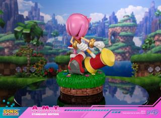Amy 14" Statue