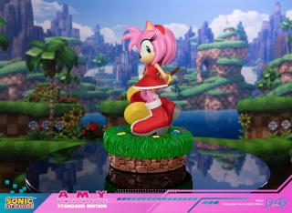 Amy 14" Statue
