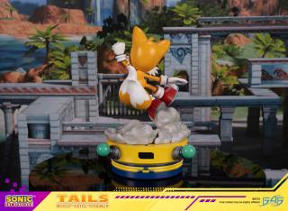 Tails 14" Statue