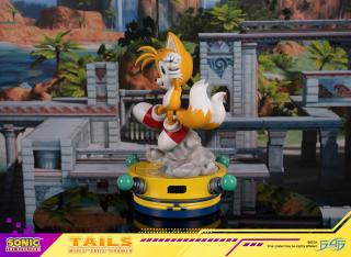 Tails 14" Statue