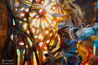 Soul Embrace Siegfried 1/4 Scale Statue (deluxe)