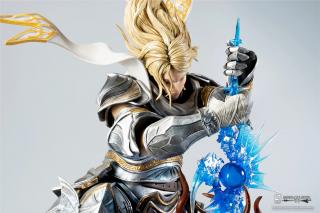 Soul Embrace Siegfried 1/4 Scale Statue