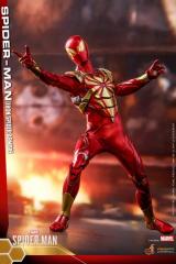 Spider-Man 1/6 Scale Figure (Iron Spider Armor)