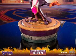Ripto 18.3" Statue