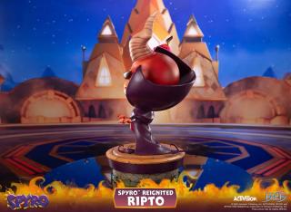 Ripto 18.3" Statue