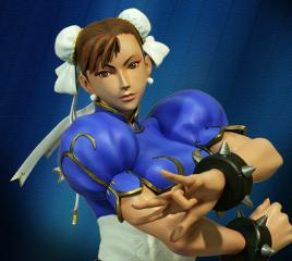 Chun-Li 19" Statue