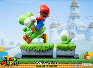 Mario & Yoshi Statue (exclusive)