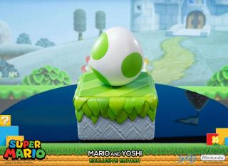 Mario & Yoshi Statue (exclusive)