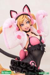 Lucky Chloe 1/7 Scale Statue