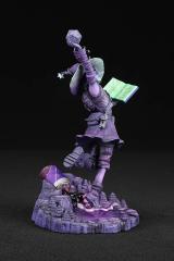 Tina the Maker 8.35" Statue