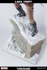 Lara Croft 1:6 Scale Statue