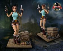 Lara Croft 14" Statue (exclusive)