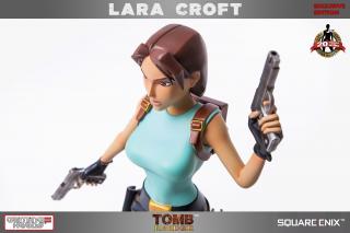 Lara Croft 14" Statue (exclusive)