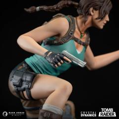 Lara Croft 9.2" Statue