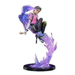 Clove 1/8 Scale Statue
