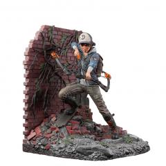 Lee & Clementine 1/10 Scale Bookends