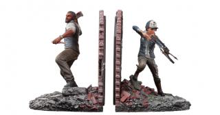 Lee & Clementine 1/10 Scale Bookends