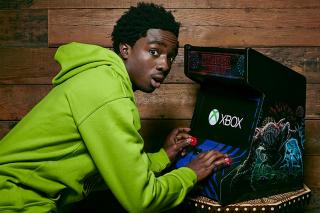 Stranger Things Custom Xbox One X